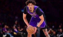 海斯爆料湖人视频在线观看,湖人队内部视频曝光，精彩瞬间不容错过！